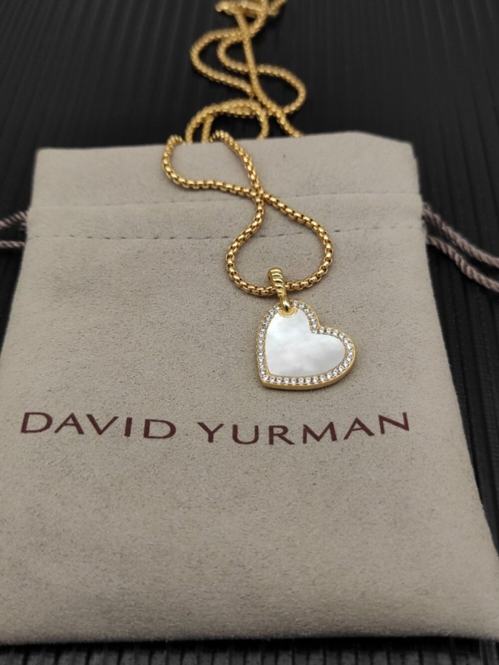 ♕David Yurman Gold Heart White Mother-of-Pearl Necklace